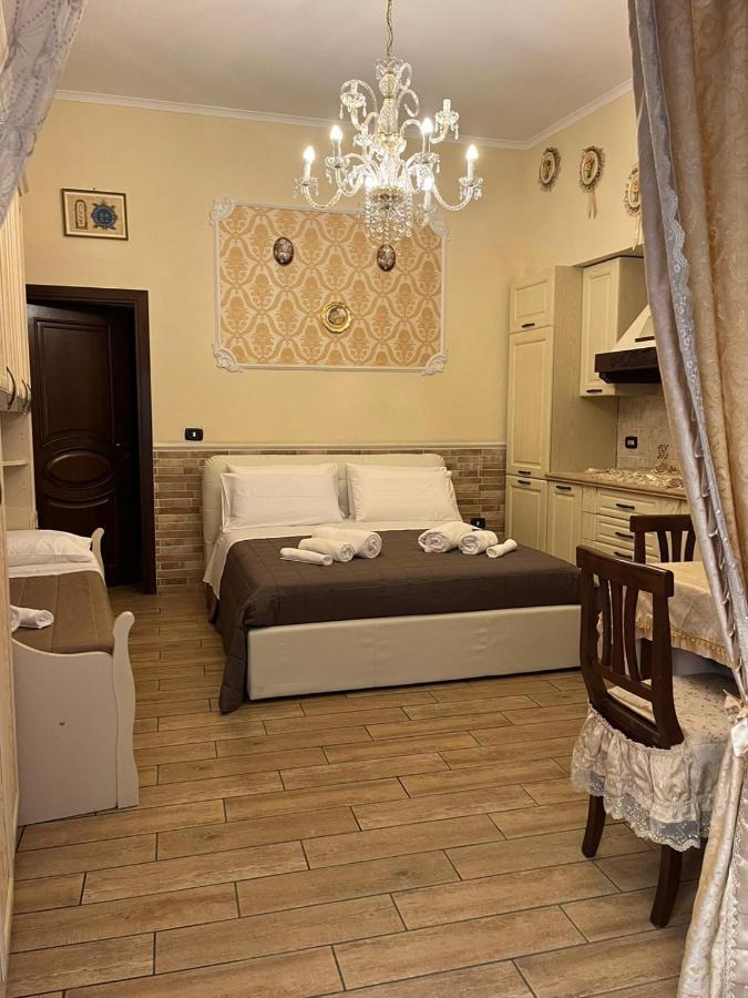 Domus Aurora Spagnoli Appartement Naples